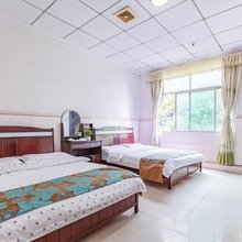 深圳凤鑫旅馆(平湖双拥街地铁站店)