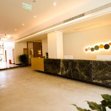 斯华年酒店(刘家坪地铁站重庆附二院店)