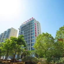 罗田新尚景酒店(罗田塔山湖公园店)