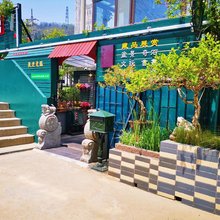 青岛圣地旅馆(五四广场芝泉路地铁站店)