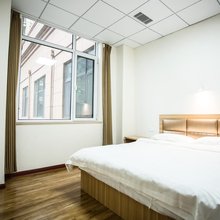 威海怡然商务酒店(威海站店)