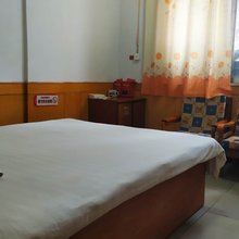 宝丰欣欣宾馆(龙兴中路店)