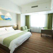 海丰爱郝特初一酒店