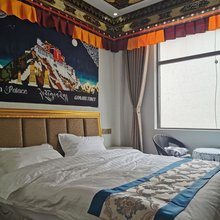 林芝松林居民俗酒店