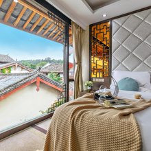 编织阳光· vacation｜设计师森氧花园艺术美宿(丽江古城四方街店)