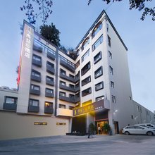 良益云酒店(深圳南山地铁站店)
