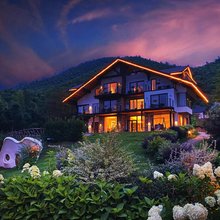 Home Soon·莫干山花木深霍比特小屋