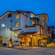 三秋墅美学馆(武夷山一缕阳光3号店)