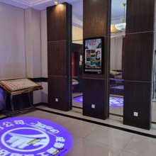 德士顿酒店(成都琉三路地铁站店)