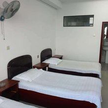 康平鸿源旅馆