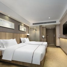 纳美酒店(长沙星沙经济开发区中茂城店)