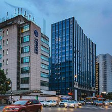 杭州黄龙万科学院路亚朵酒店