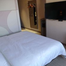 滨河宾馆(衡水万达店)