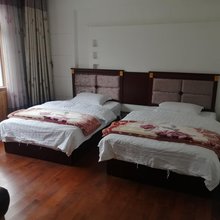 黑水青逸客栈