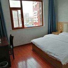 黄梅飞华宾馆