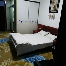 孟州鸿运宾馆