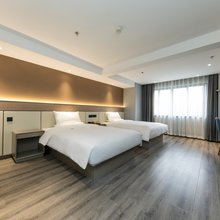 华庭酒店(舟山东港凯虹广场店)