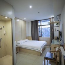 易佰连锁酒店(陇南火车站店)