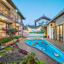 花隐居轻奢休闲美宿(丽江古城忠义市场店)