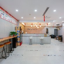 驿家365连锁酒店(石家庄广安大街织音1953广场店)