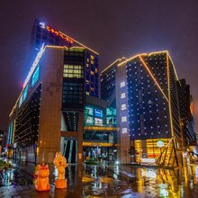 无锡泽尼思电竞酒店(人民东路光华时代广场店)