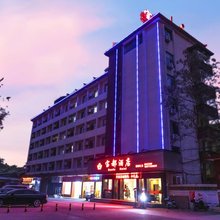 柳州宝都酒店(西江路世纪高中店)