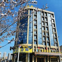 泷源酒店(金堂万达广场店)
