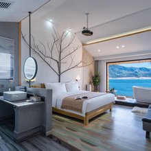 泸沽湖三色门客栈