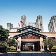 仟那千寻酒店(平顶山火车站碧桂园店)