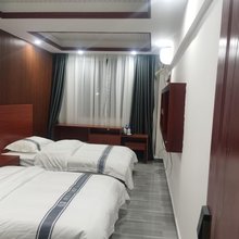 临沧陆柒酒店