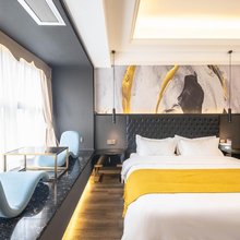 芸景度假美宿(广州融创文旅城热雪奇迹店)