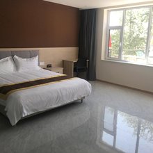 石家庄枫晚优选酒店(藁城大学城店)