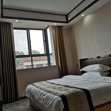 随县楼上楼酒店