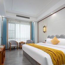 长沙银瑞酒店(洋湖湿地地铁站店)