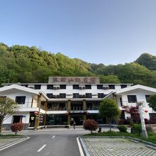 光雾山映山红宾馆