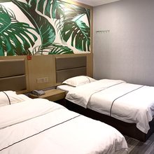 青橙酒店(武汉国际博览中心动物园店)