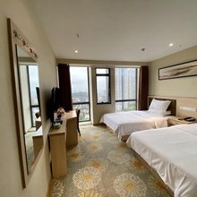 重庆法维诺酒店(和睦路地铁站协信星光天地渝北店)