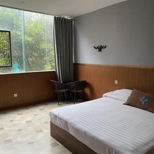 聚鑫旅馆(贵阳白云公园店)