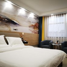 平舆恰恰精品酒店