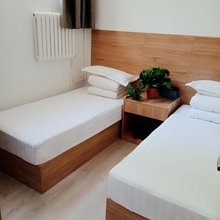 新忠宾馆(北京宣武医院店)