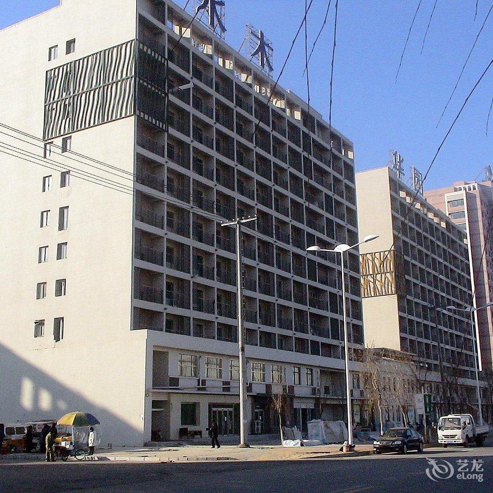 水木华园服装店