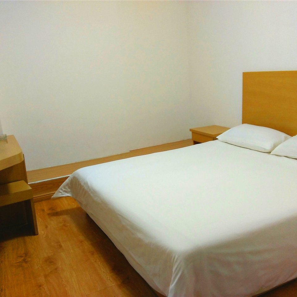 青岛栈桥火车站主题海景日租房附近酒店_青岛