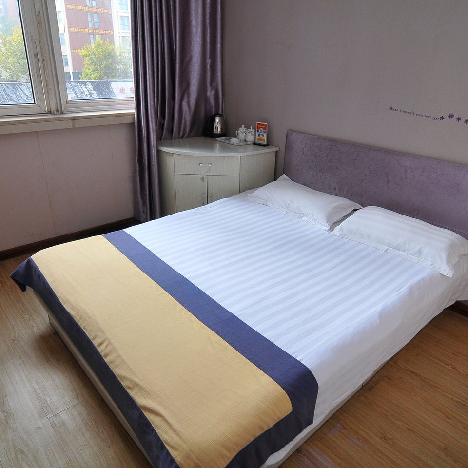 青岛火车站汽车站附近宾馆