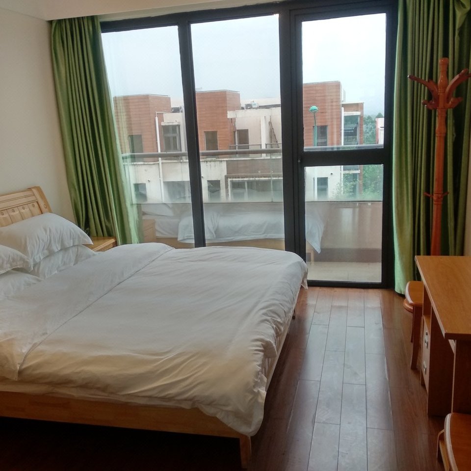 英德宝墩湖湖山温泉度假村附近宾馆