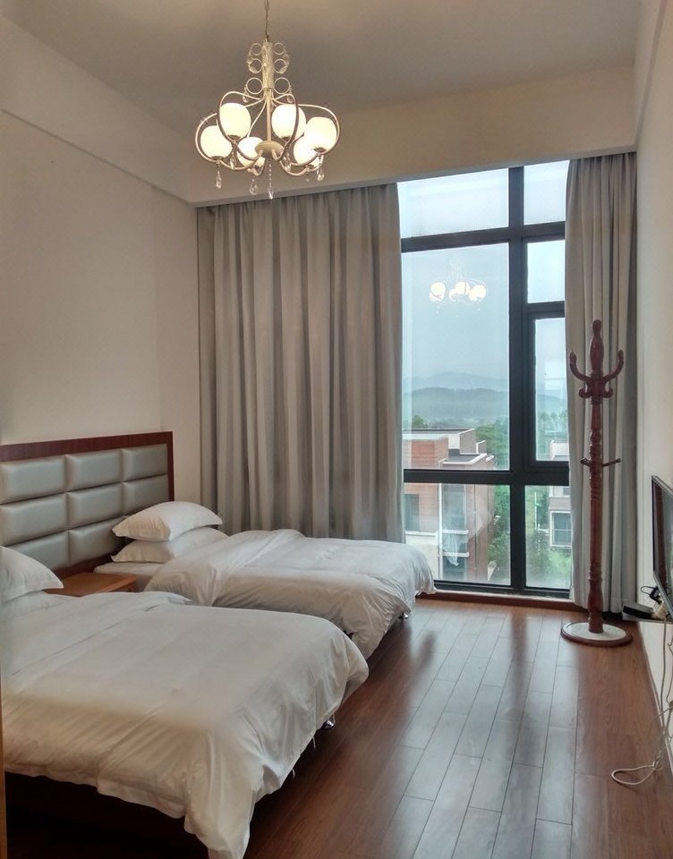 英德宝墩湖湖山温泉度假村附近宾馆