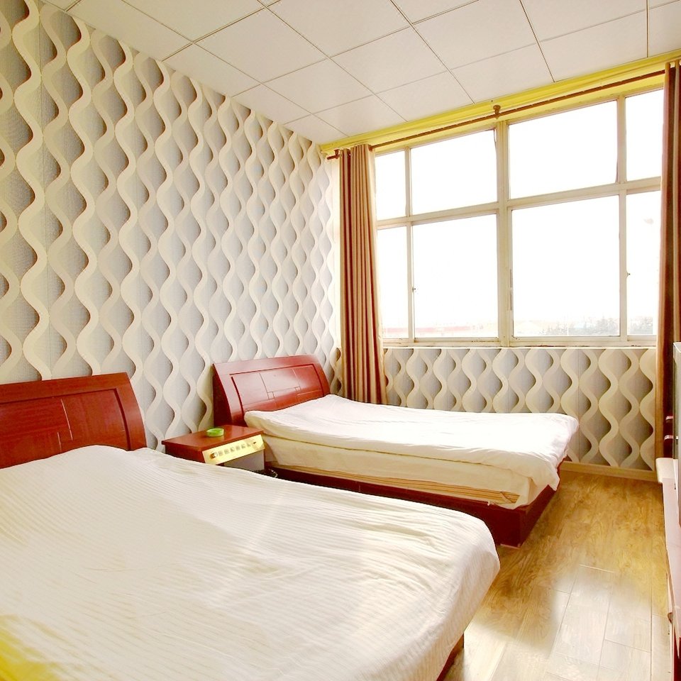 青岛汽车北站附近宾馆