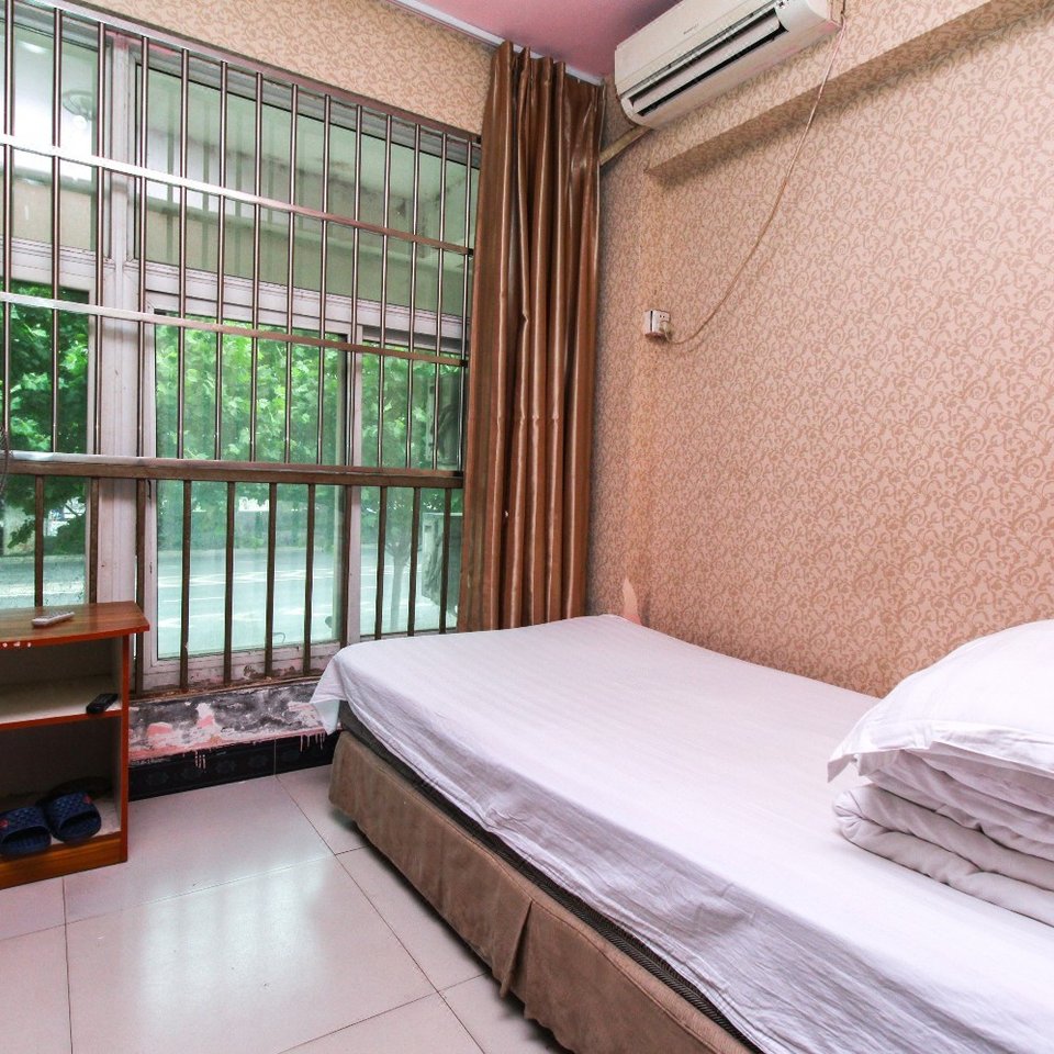 柏曼酒店(合肥大蜀山地铁站店)