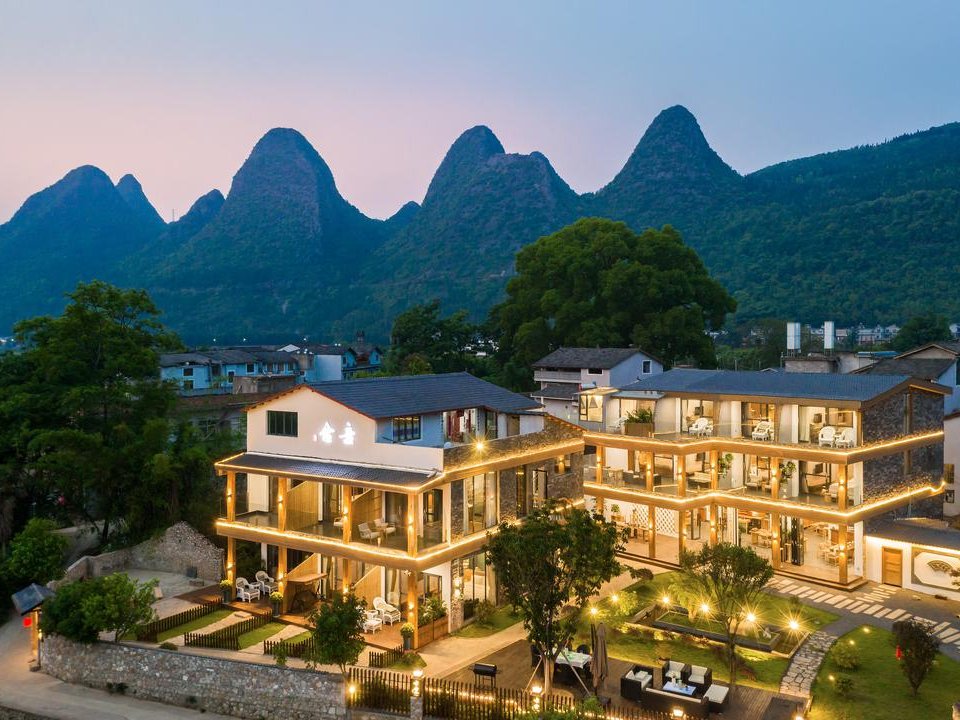 黔西南兴义万峰林舍下客栈分店