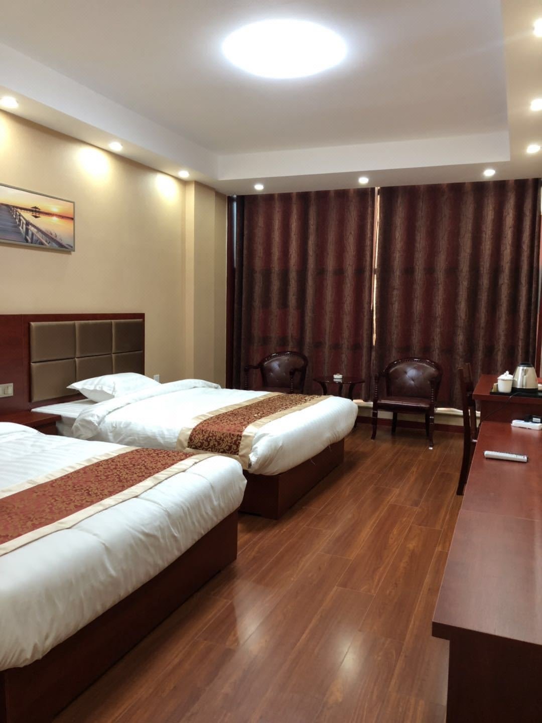 平山西柏坡圣业宾馆