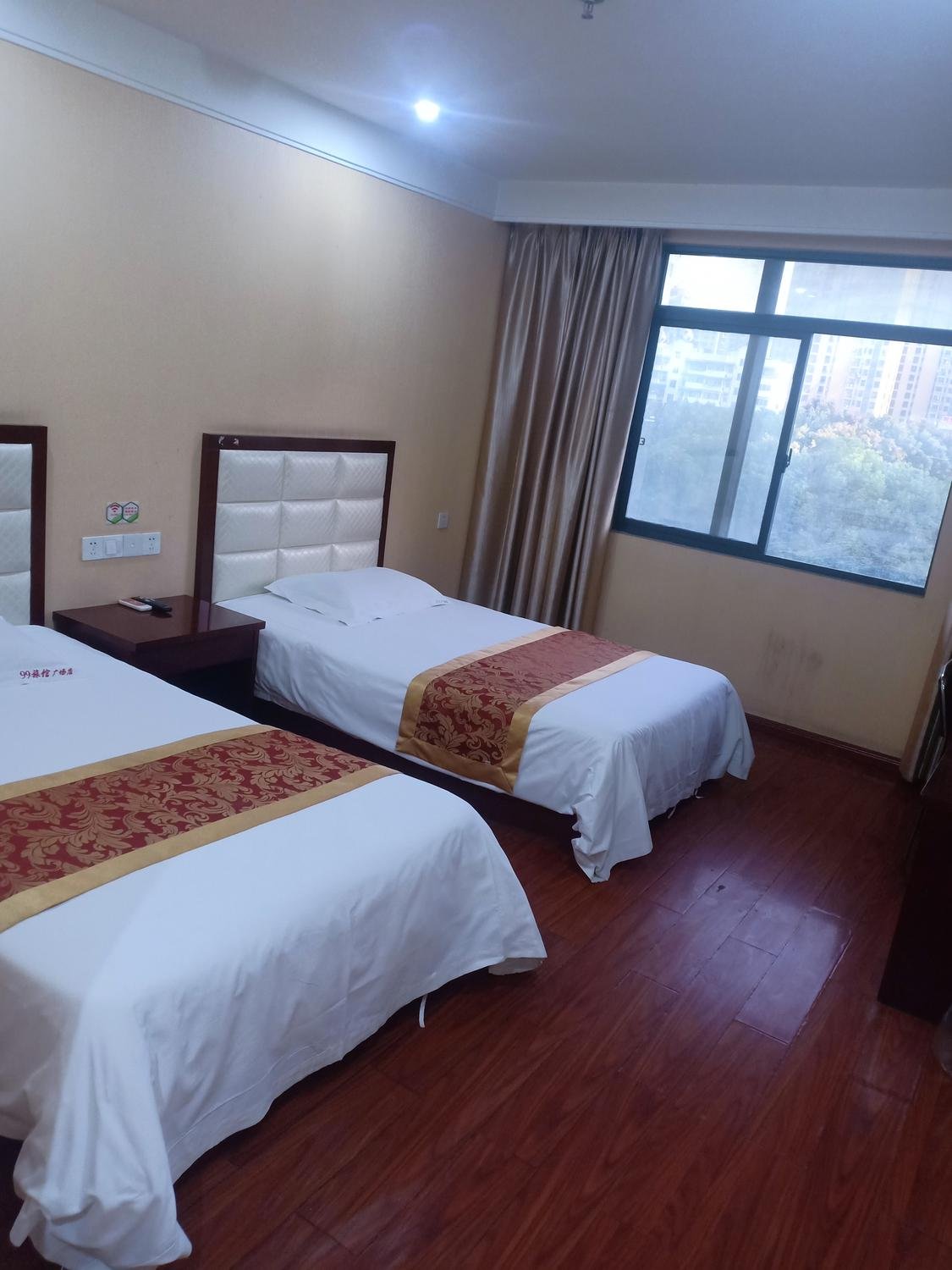 99优选酒店(武汉汉口火车站广场店)